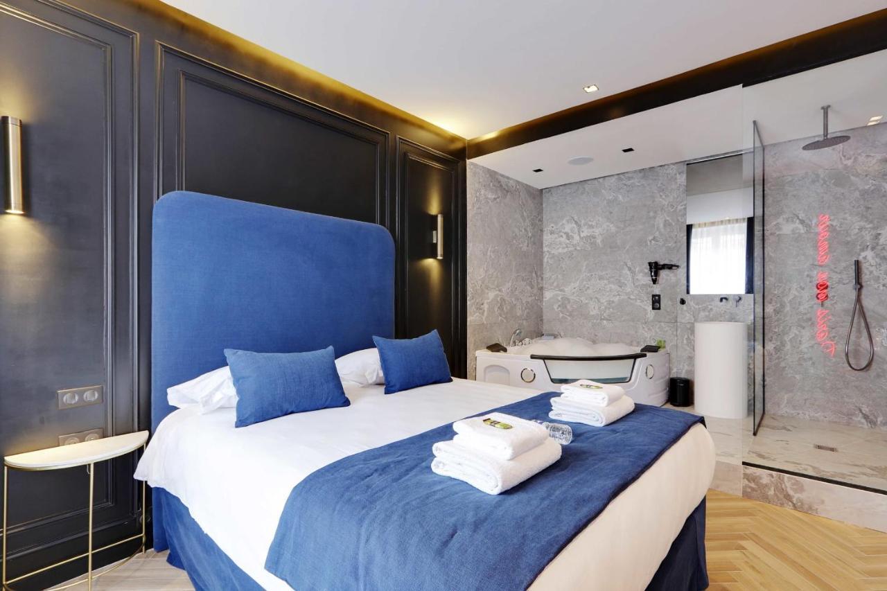 Couples Getaway Unit With Jacuzzi - City Center Париж Екстериор снимка
