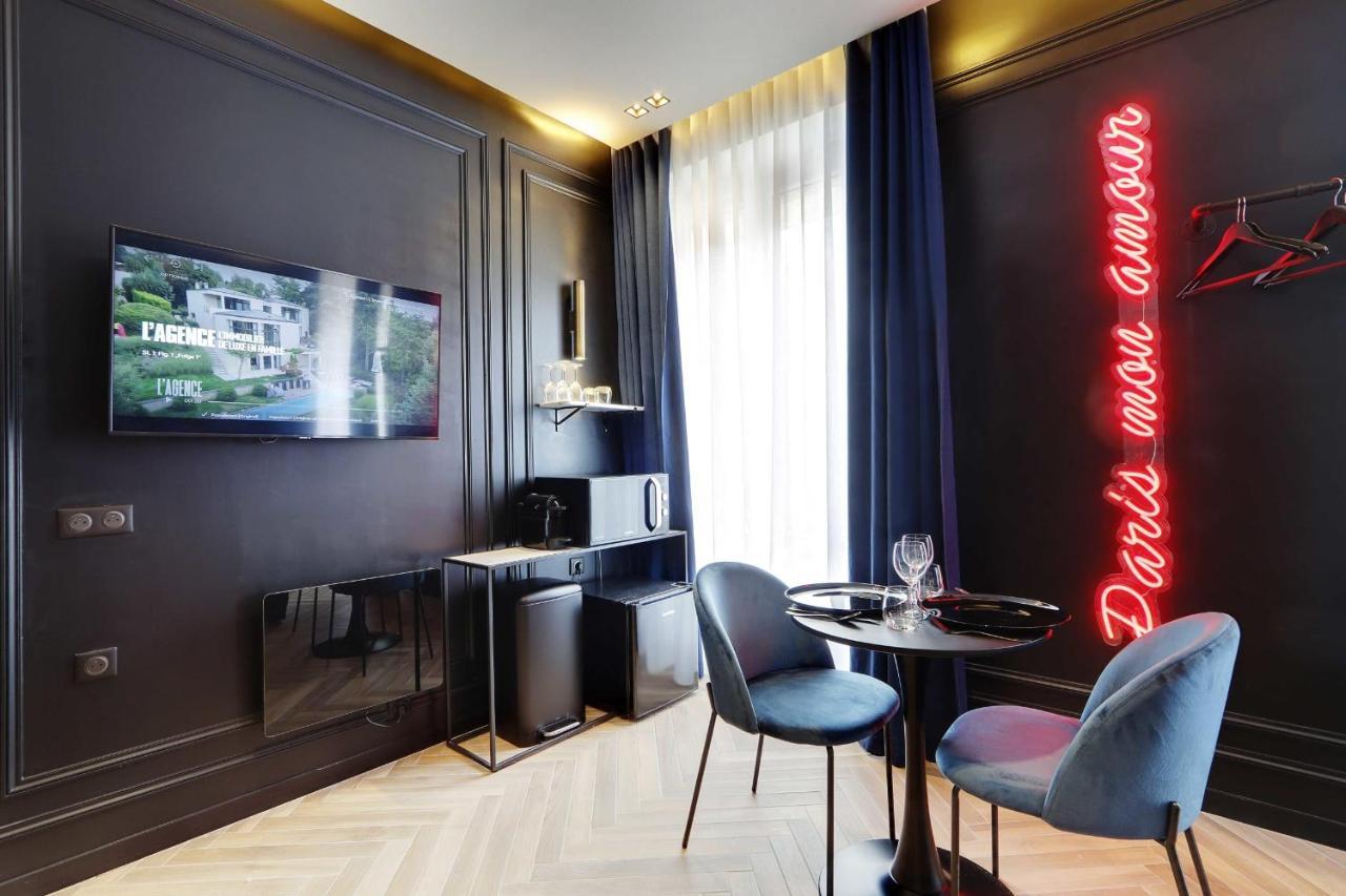 Couples Getaway Unit With Jacuzzi - City Center Париж Екстериор снимка